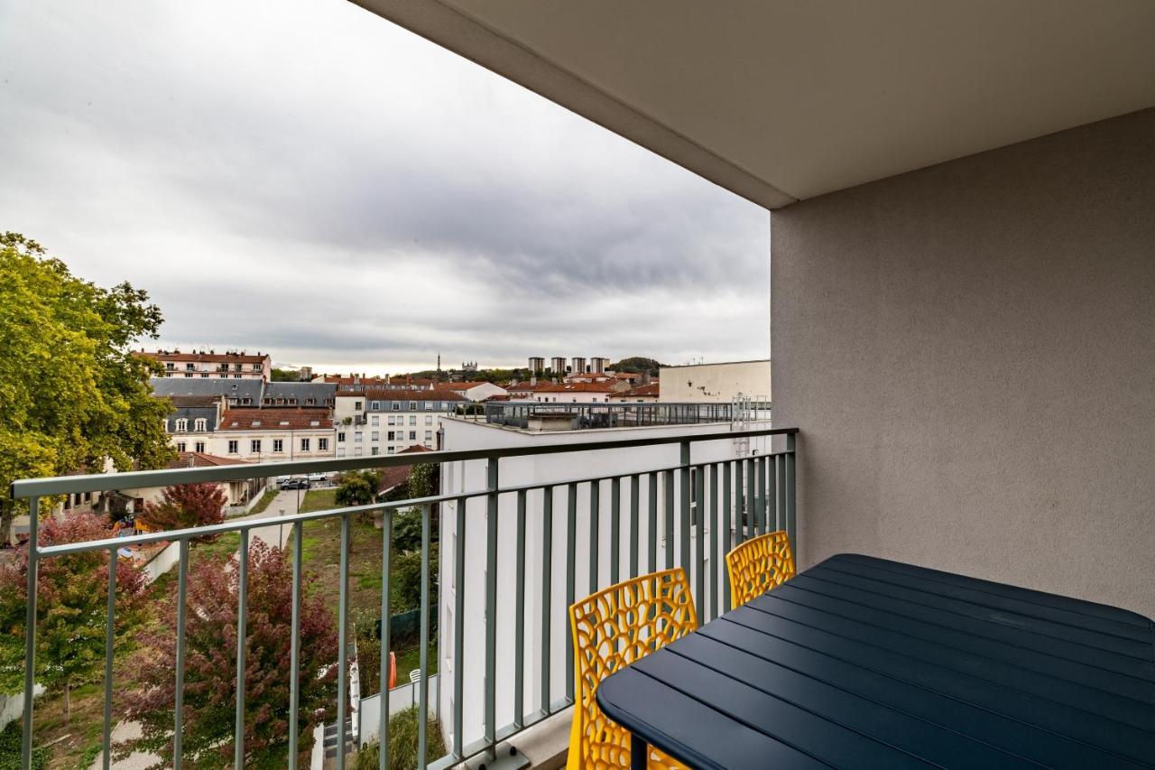 Be My Home - Les Mots Bleus Lyon Exterior foto